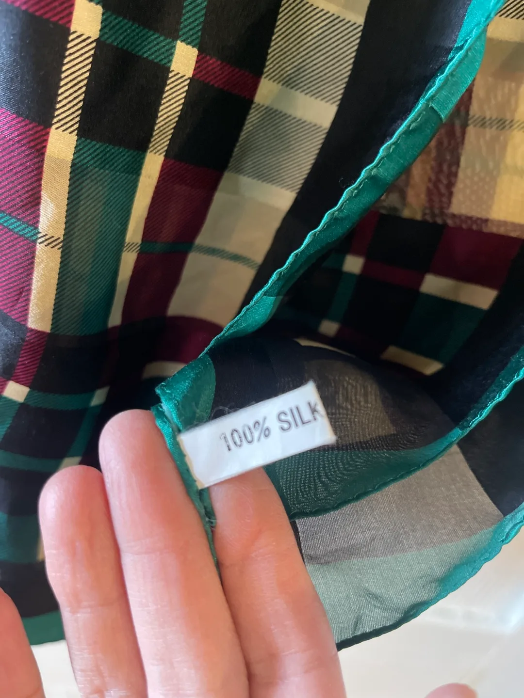 🏈Vintage 100% Silk Scarf - Plaid image indicator(2)