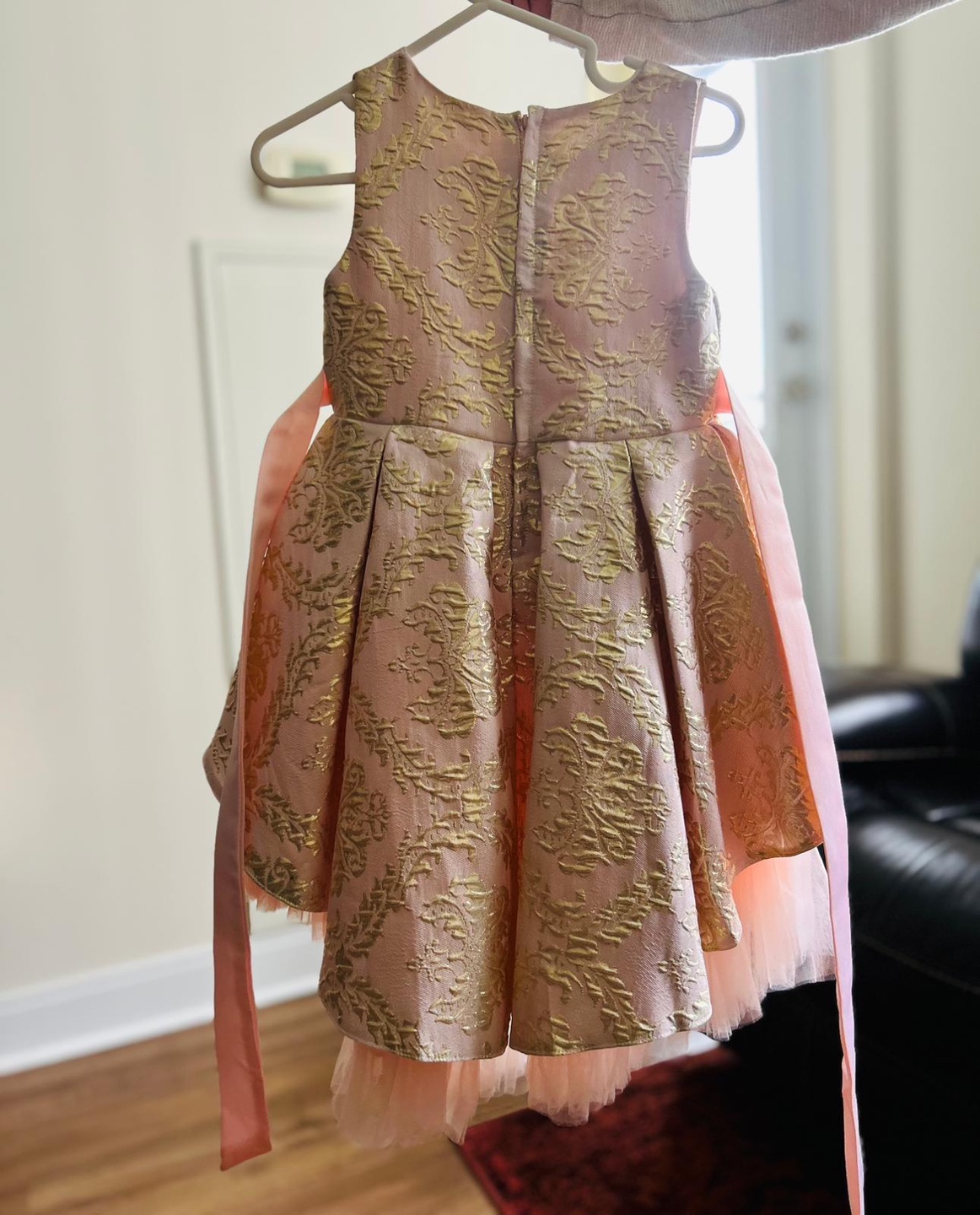 Girls' Pink and Gold Brocade Dress with Tulle Overlay - photo 2