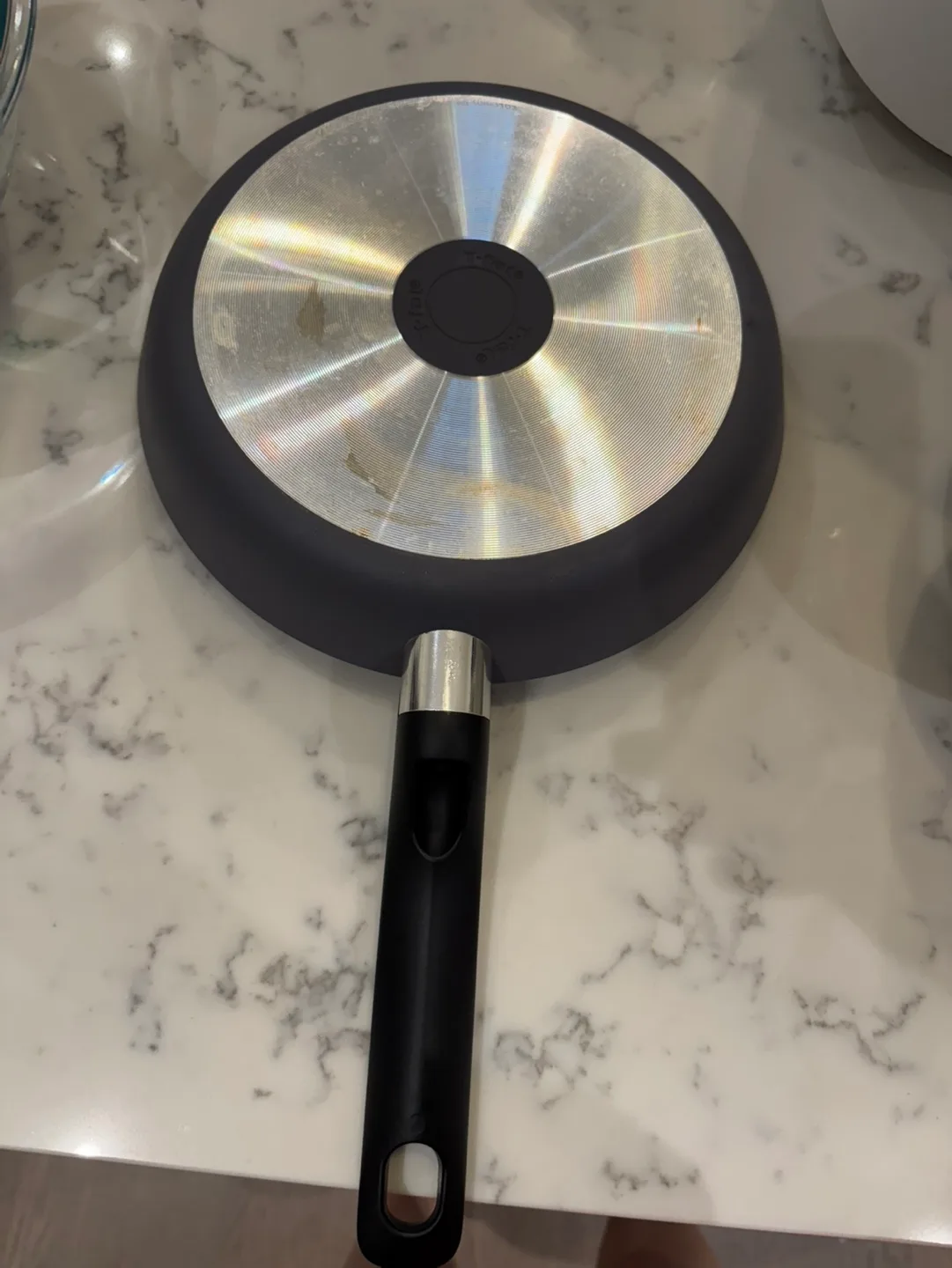 T-fal 10 inch frying pan image indicator(2)