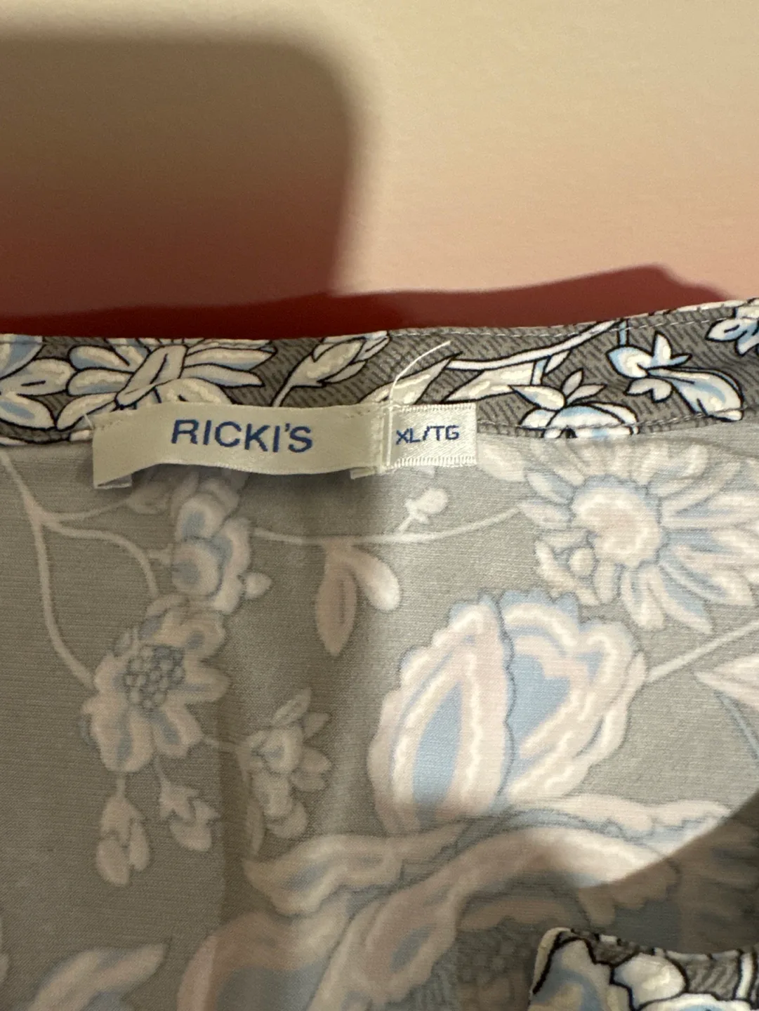 Ricki's Floral Sleeveless Blouse - Size XL/TG image indicator(2)