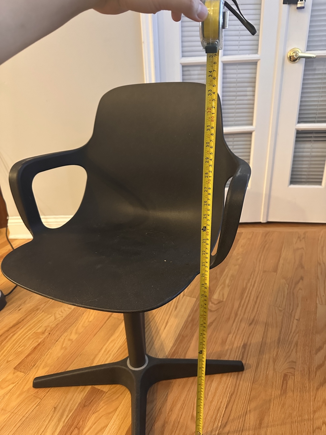 Black Chair with Arms - photo 4
