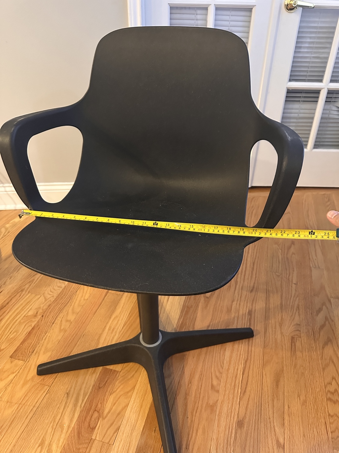 Black Chair with Arms - photo 5