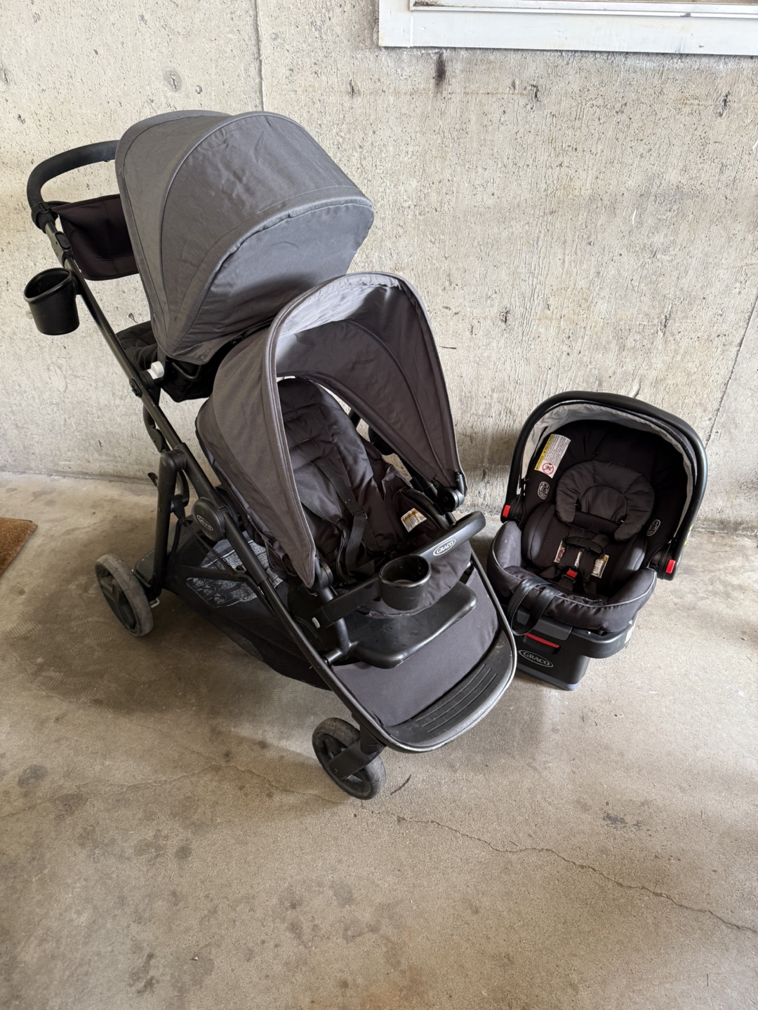 Graco Ready2Grow 2.0 Double Stroller and Car Seat and Base