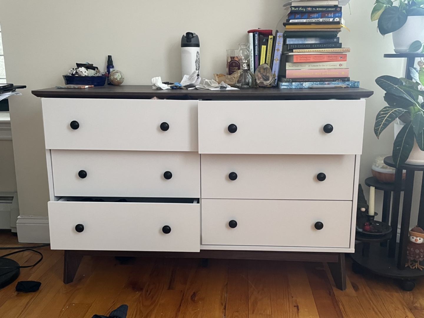 White and Dark Brown 6-Drawer Dresser - photo 2