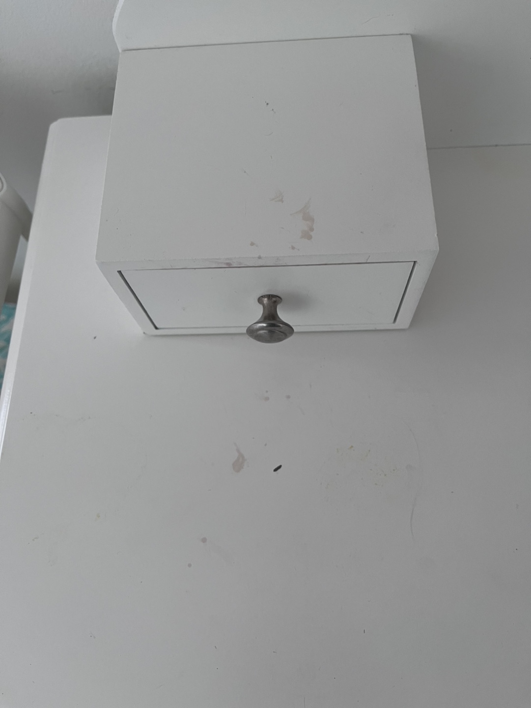 White Vanity Set with Stool - photo 3