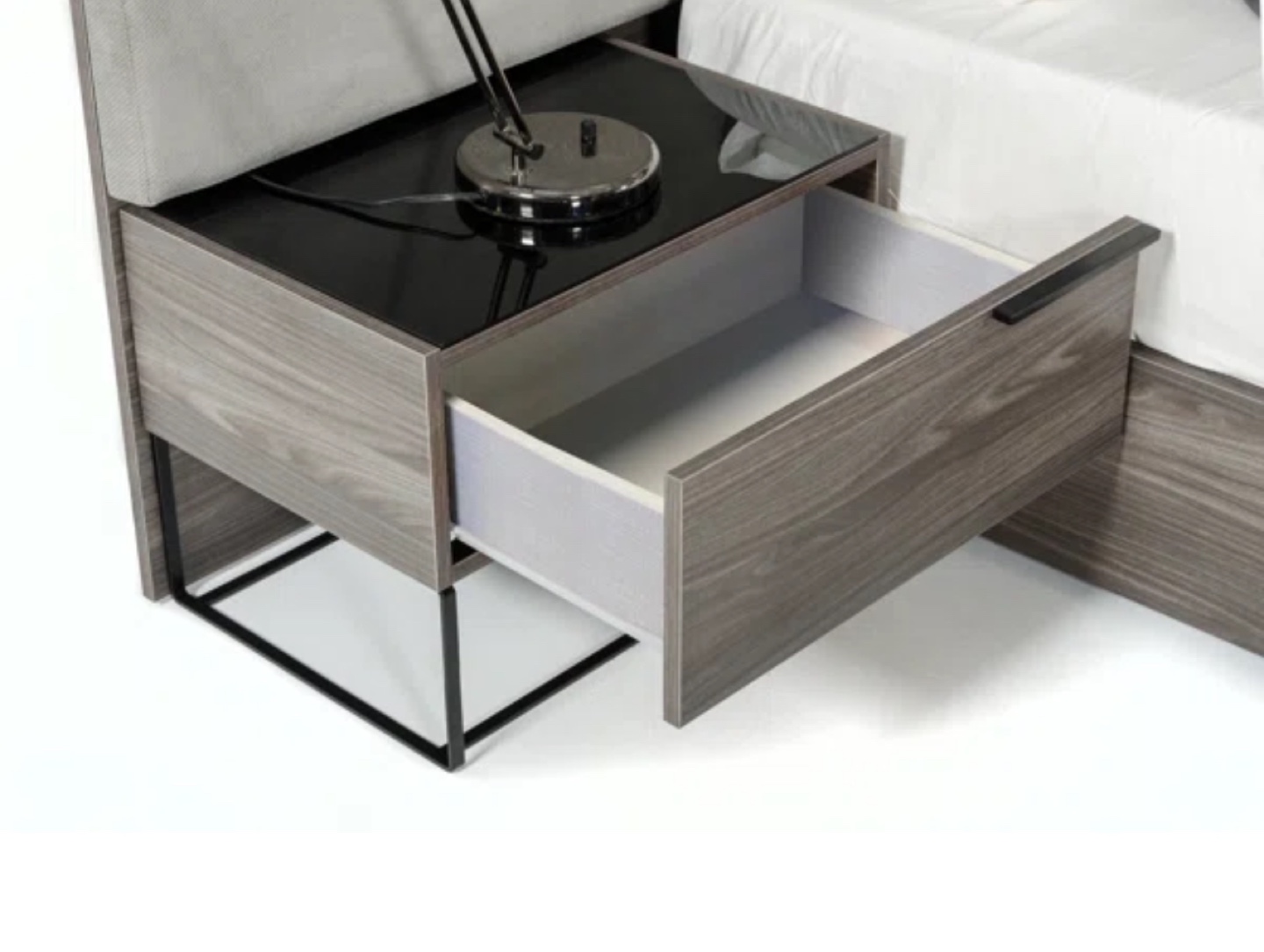 King Size Platform Bed with Two Nightstands - photo 2