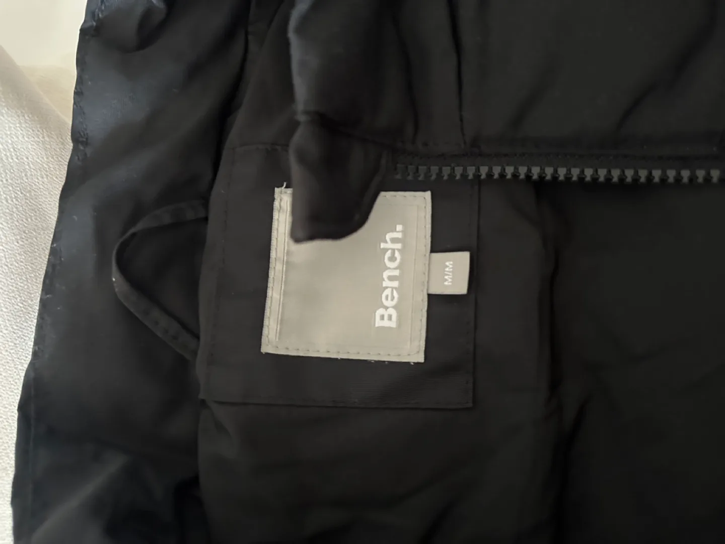 Bench men puffer jacket brand new image indicator(4)