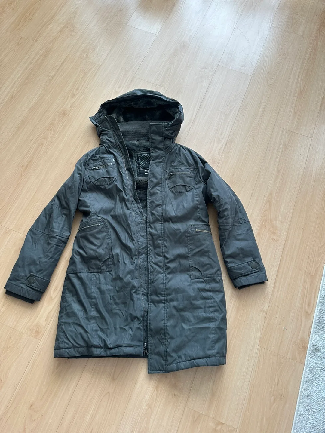 Aritzia TNA Women's Dark Grey Long Winter Coat image indicator(2)