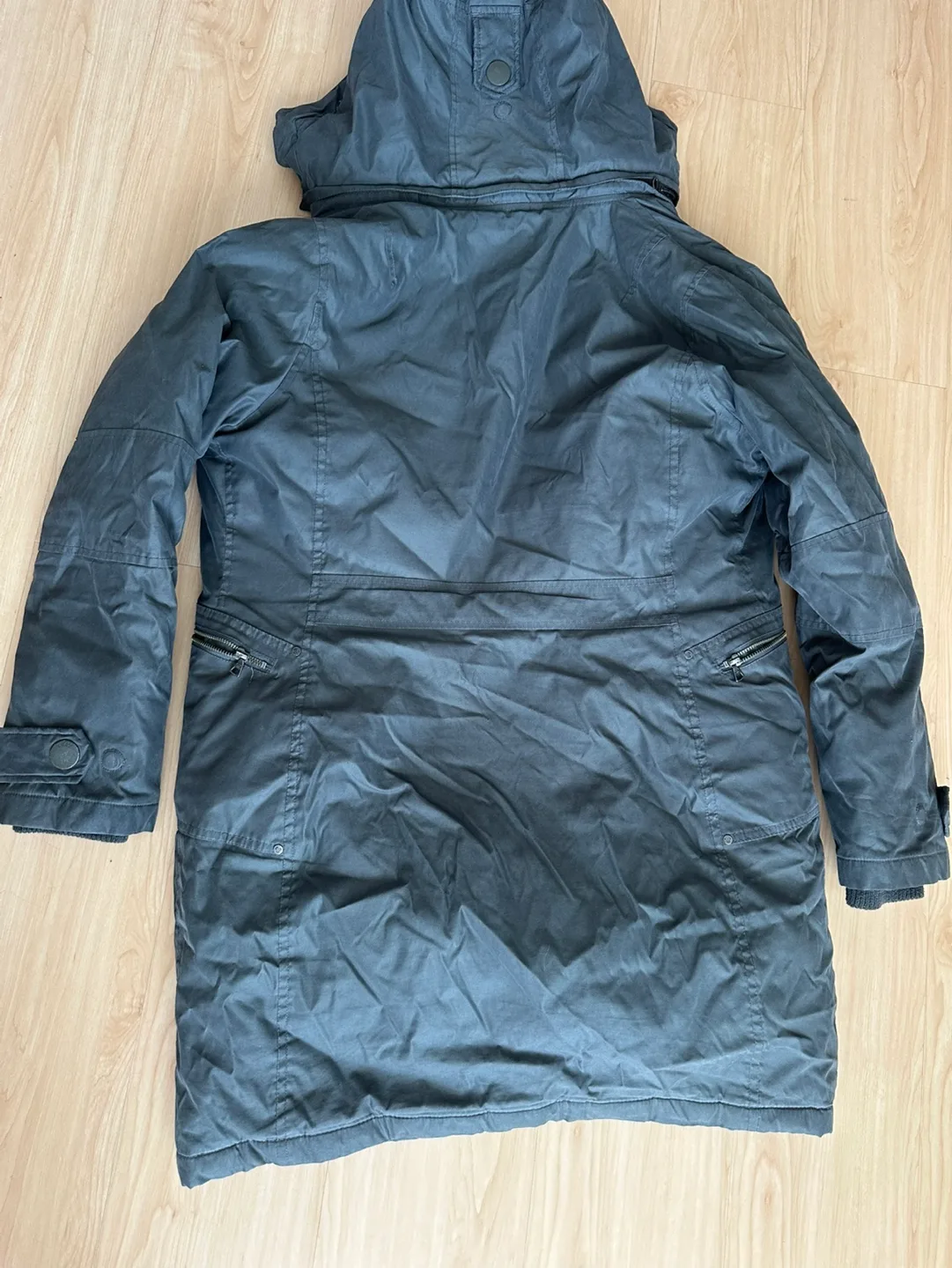 Aritzia TNA Women's Dark Grey Long Winter Coat image indicator(9)