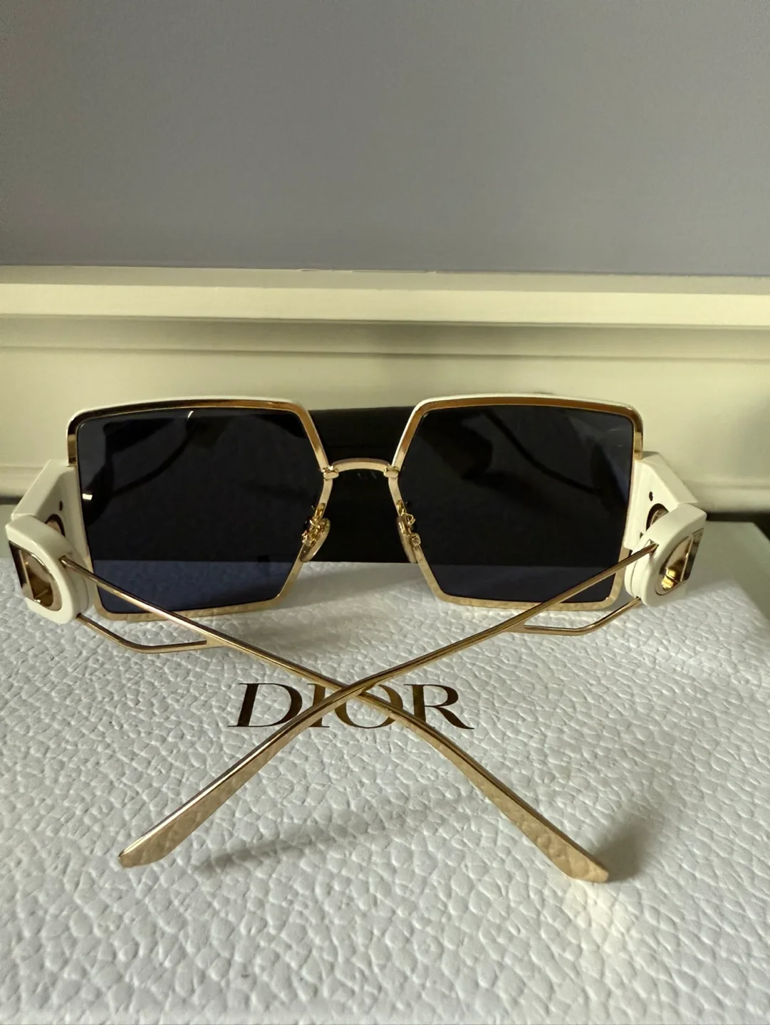Brand new Dior Sunglasses image indicator(2)