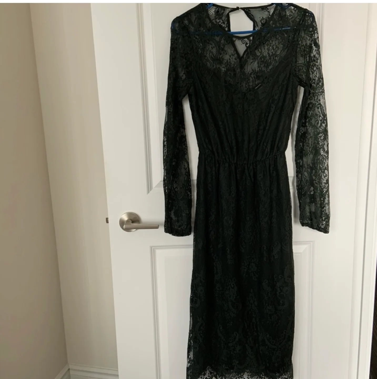 H&M Dark Green Lace Midi Dress, Size 0 image indicator(2)