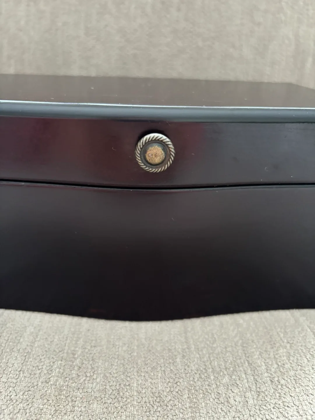 Mahogany Wooden Jewelry Box image indicator(3)