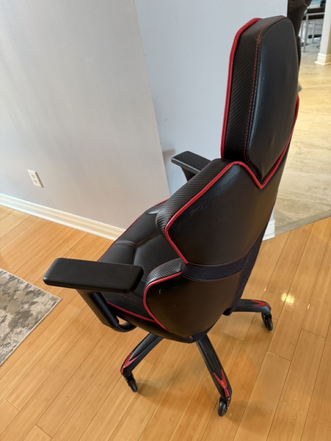 Gaming Chair - Black and Red - Adjustable - photo 3