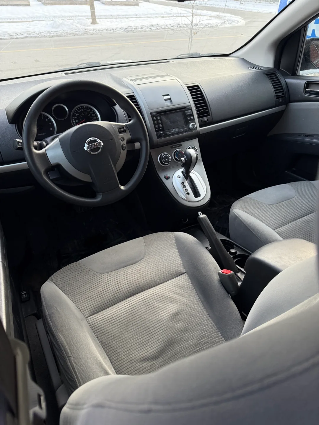 2012 Nissan Sentra - Black Sedan image indicator(4)