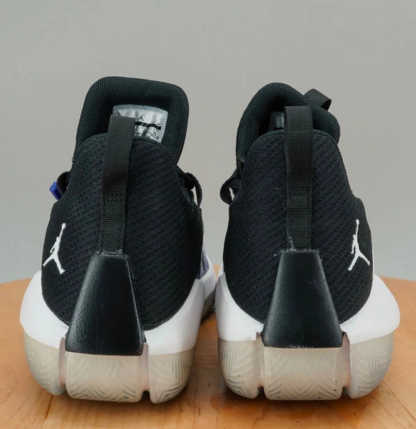 Jordan hustle Basketball Shoes size 11 image indicator(6)