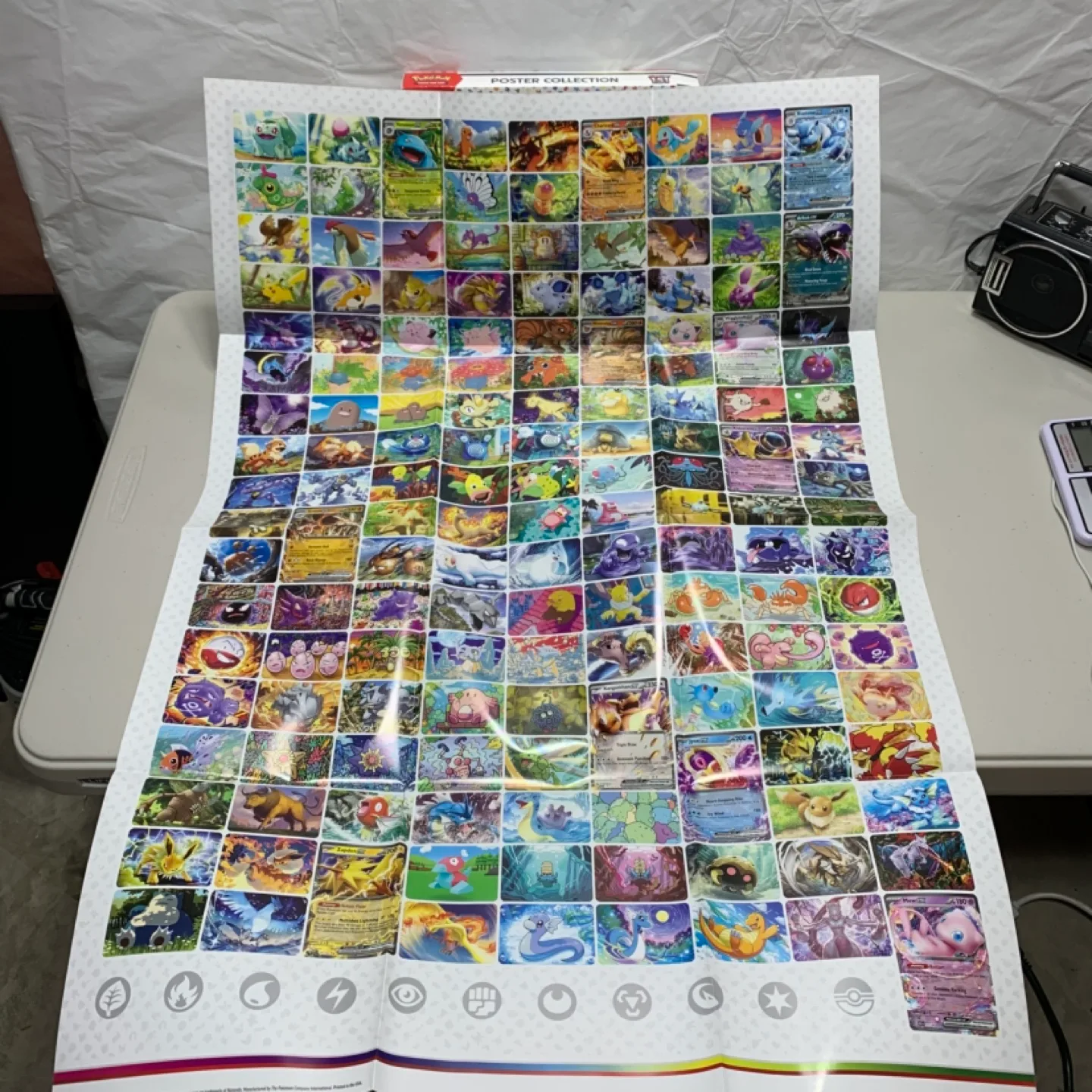 Pokémon Scarlet & Violet 151 Poster image indicator(5)