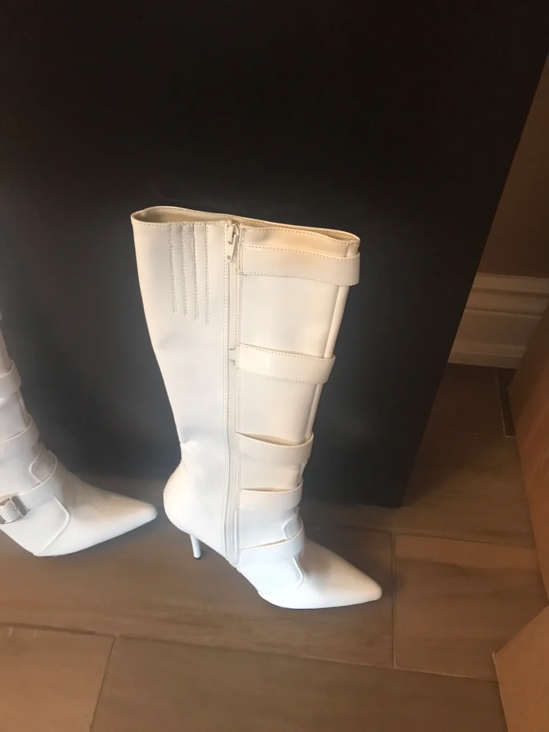 Pleaser Women's White Knee-High Boots Size 8M image indicator(2)