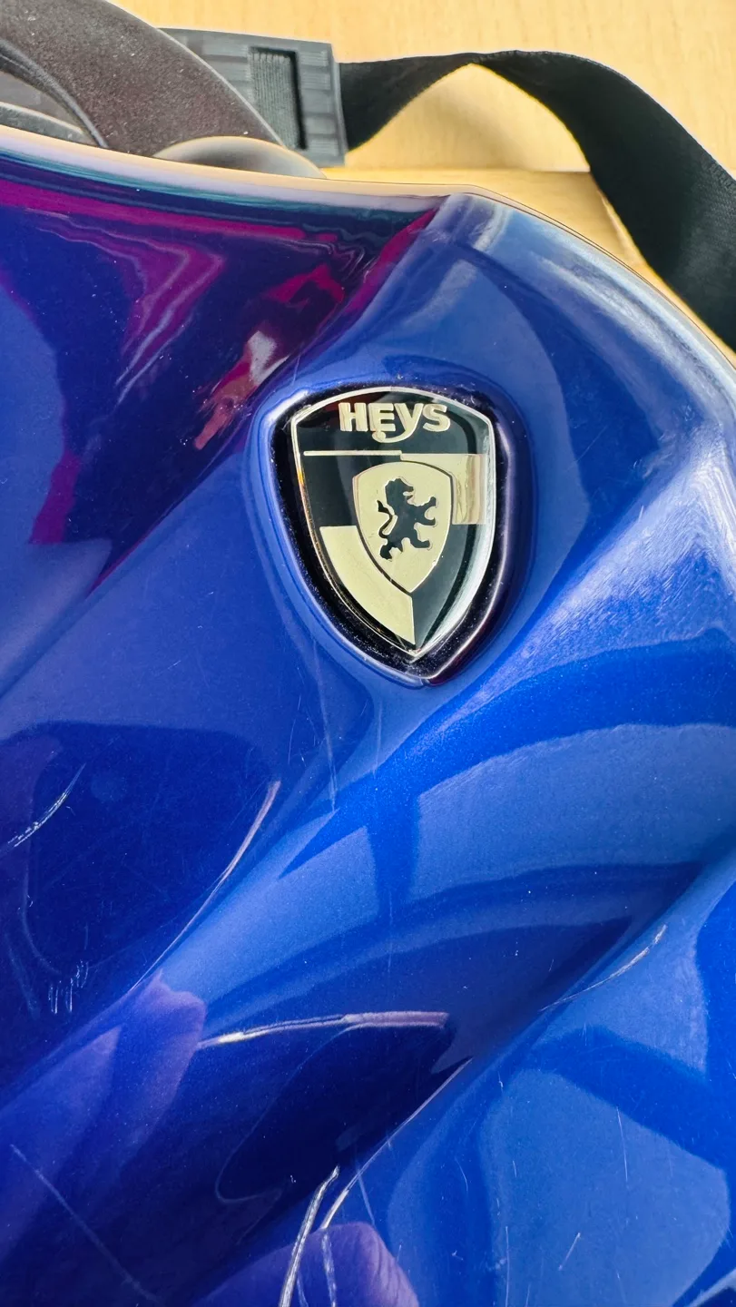 HEYS purple hard shell cosmetic case image indicator(6)