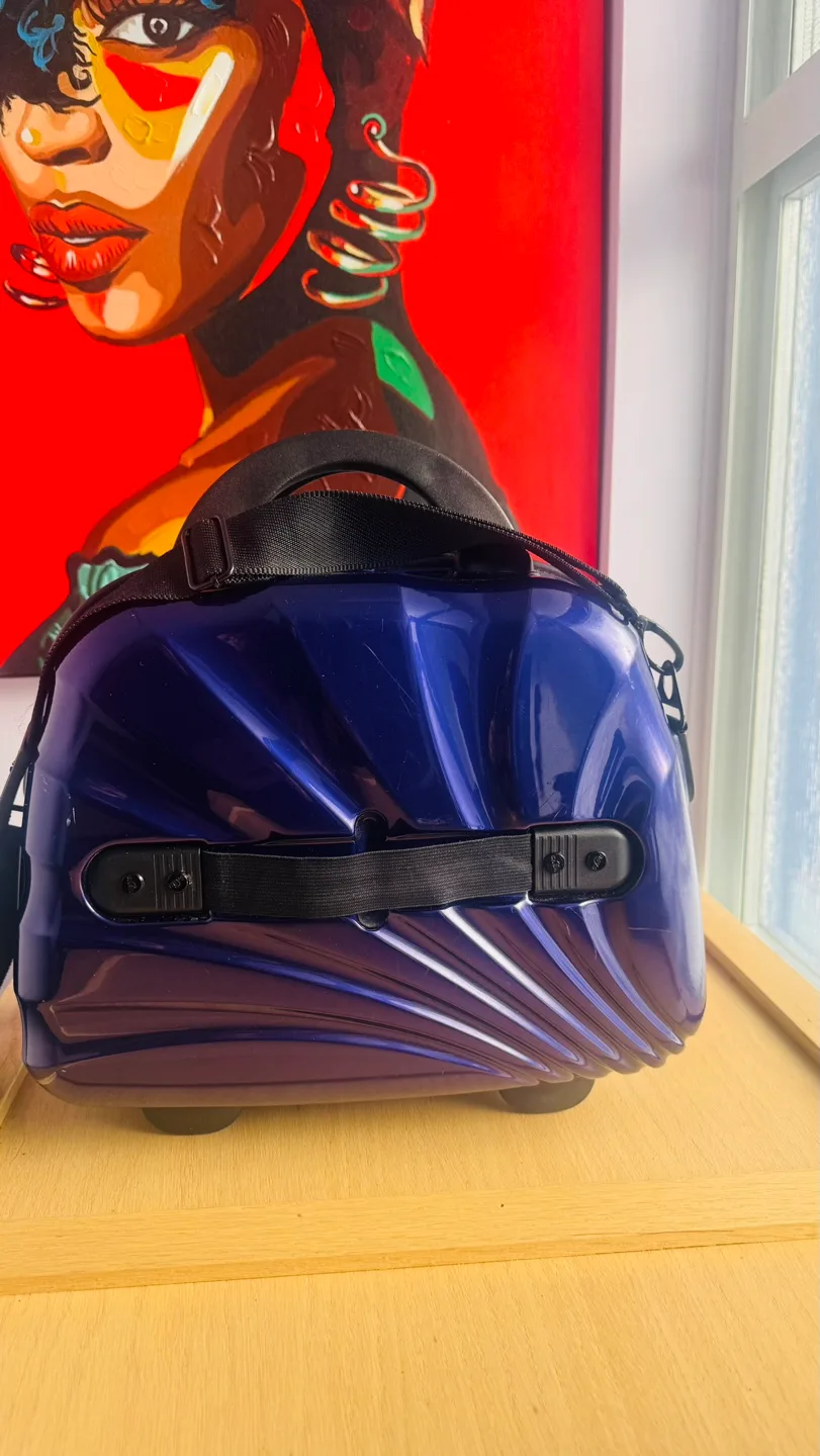 HEYS purple hard shell cosmetic case image indicator(2)