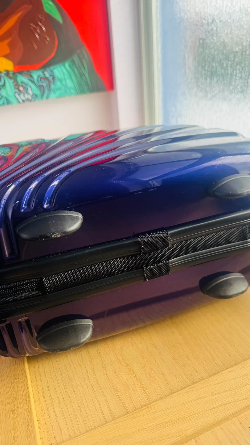 HEYS purple hard shell cosmetic case image indicator(7)