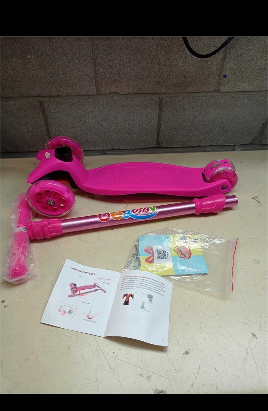 Pink Children's Scooter with LED Wheels - photo 2
