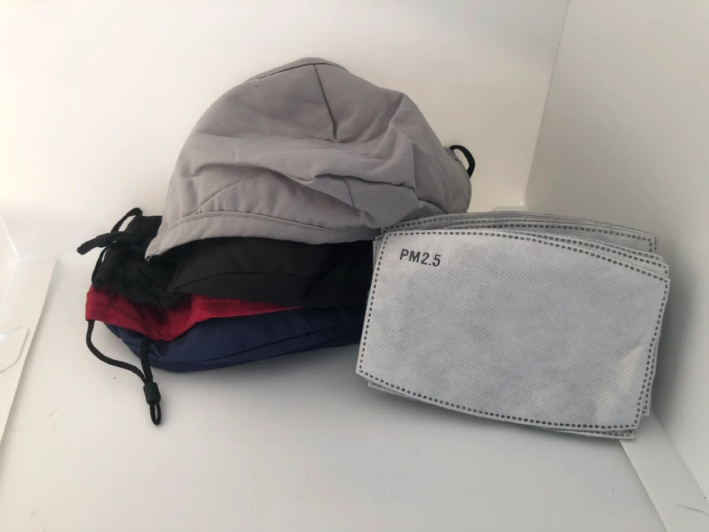 4 Adult Reusable Face Masks with Filters 🏈 image indicator(2)