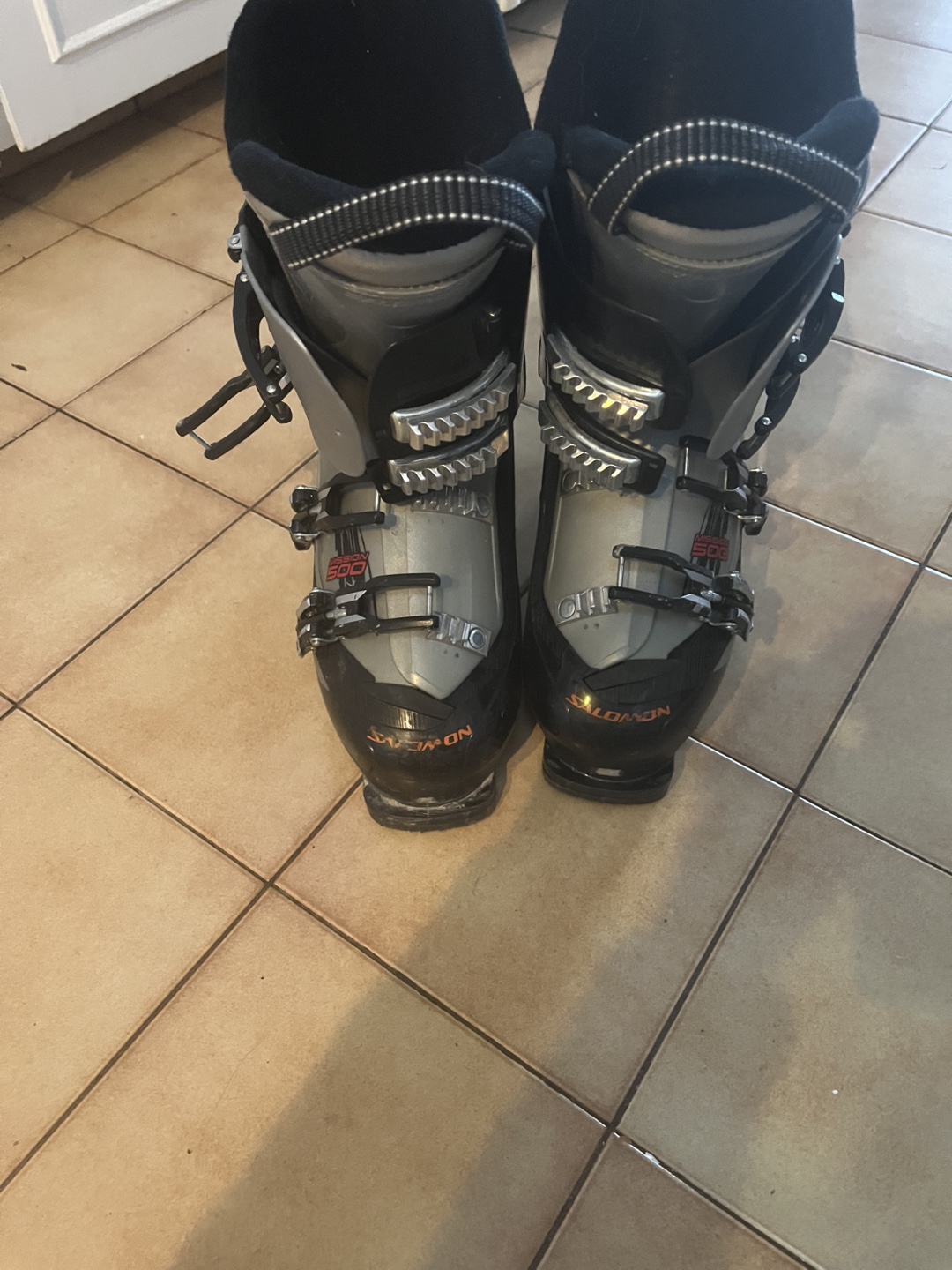 Salomon Ski Boots Size 26.5 - photo 3