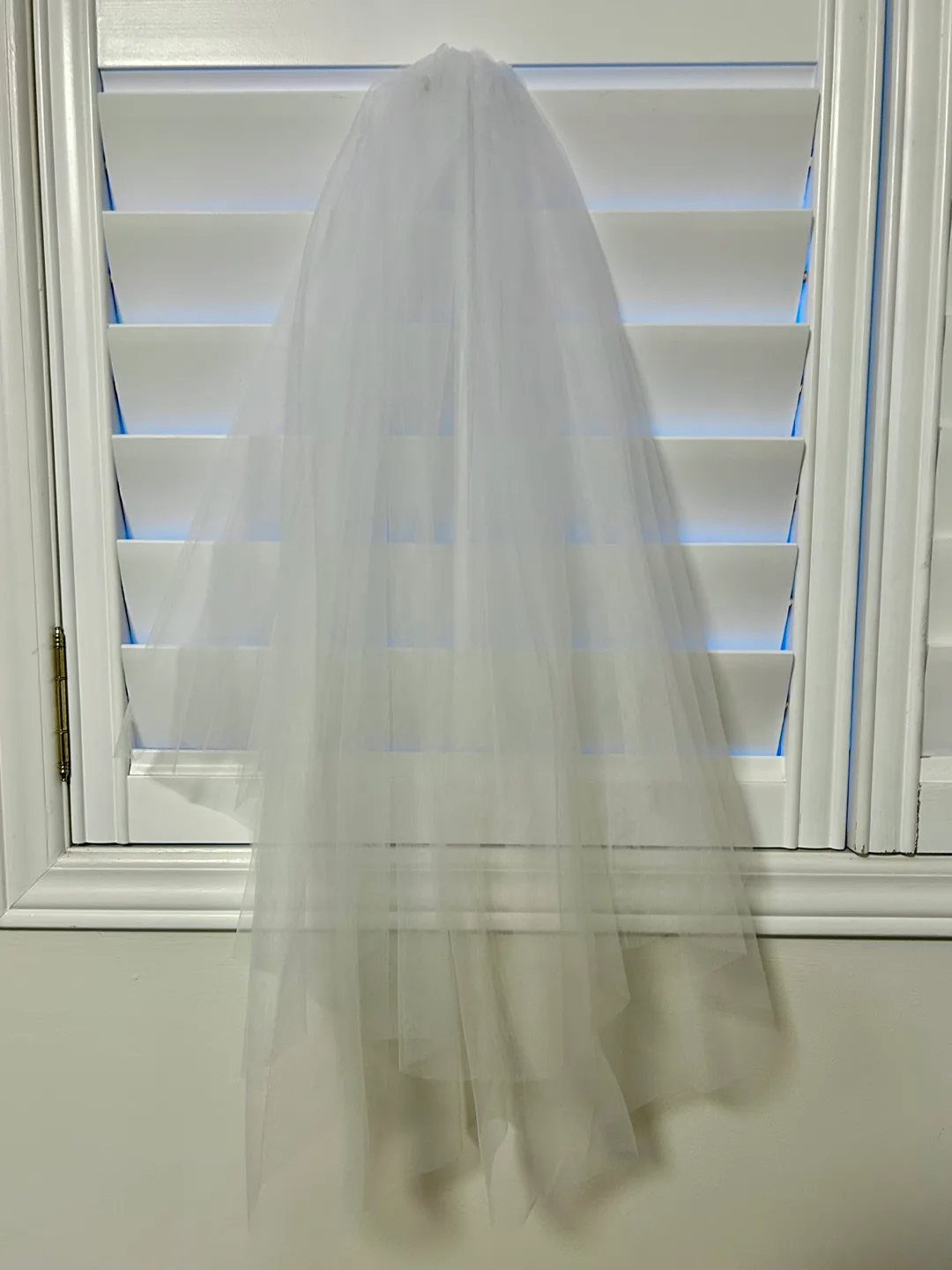 Bridal Crown and Veil Set image indicator(5)