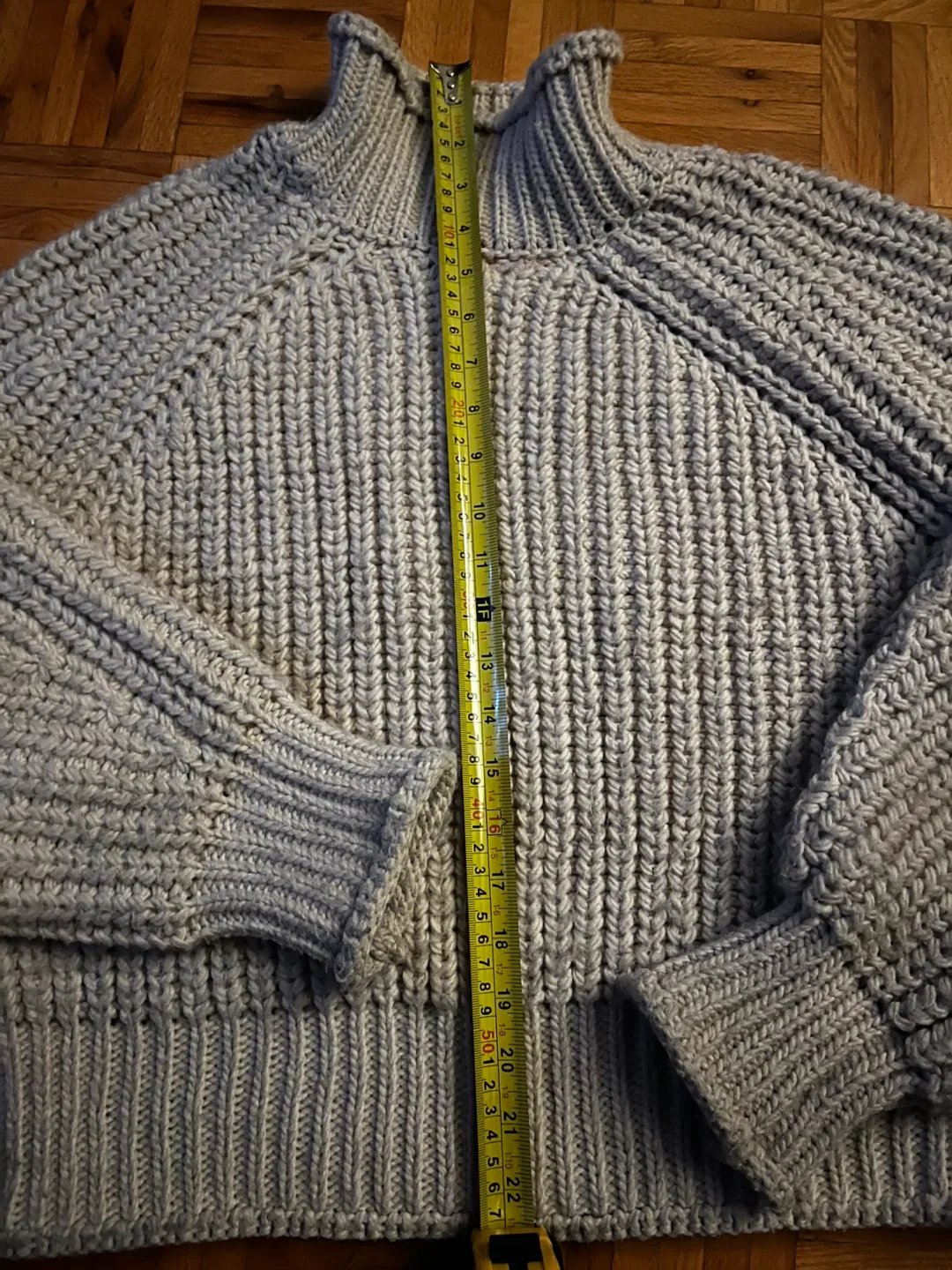 H&M Women's Chunky Knit Mock Neck Sweater (M) image indicator(3)