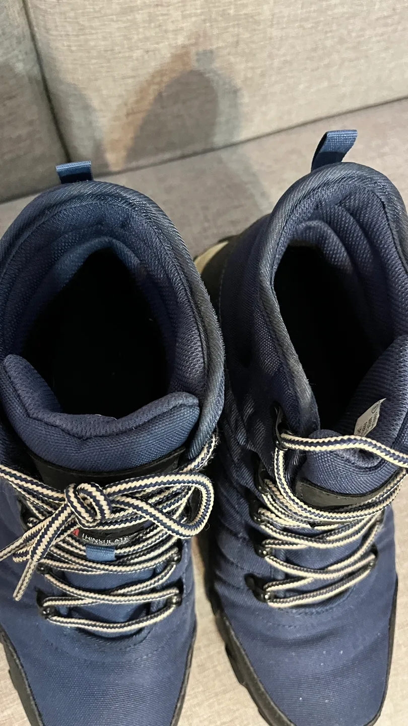 Women's Size 9 Thinsulate™ Insulated Hiking Boots image indicator(2)