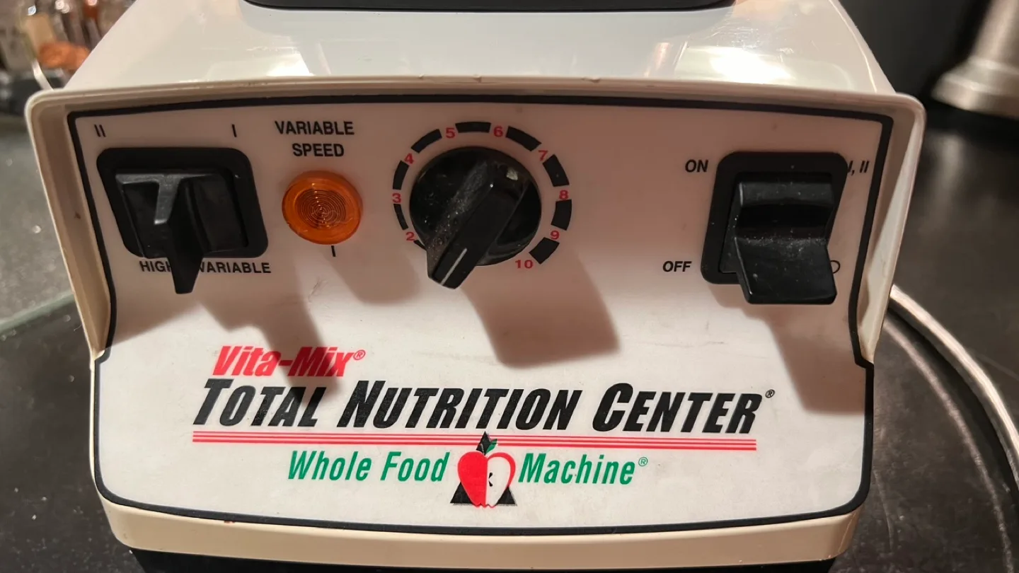 Vita-Mix Total Nutrition Center Whole Food Machine Blender image indicator(2)