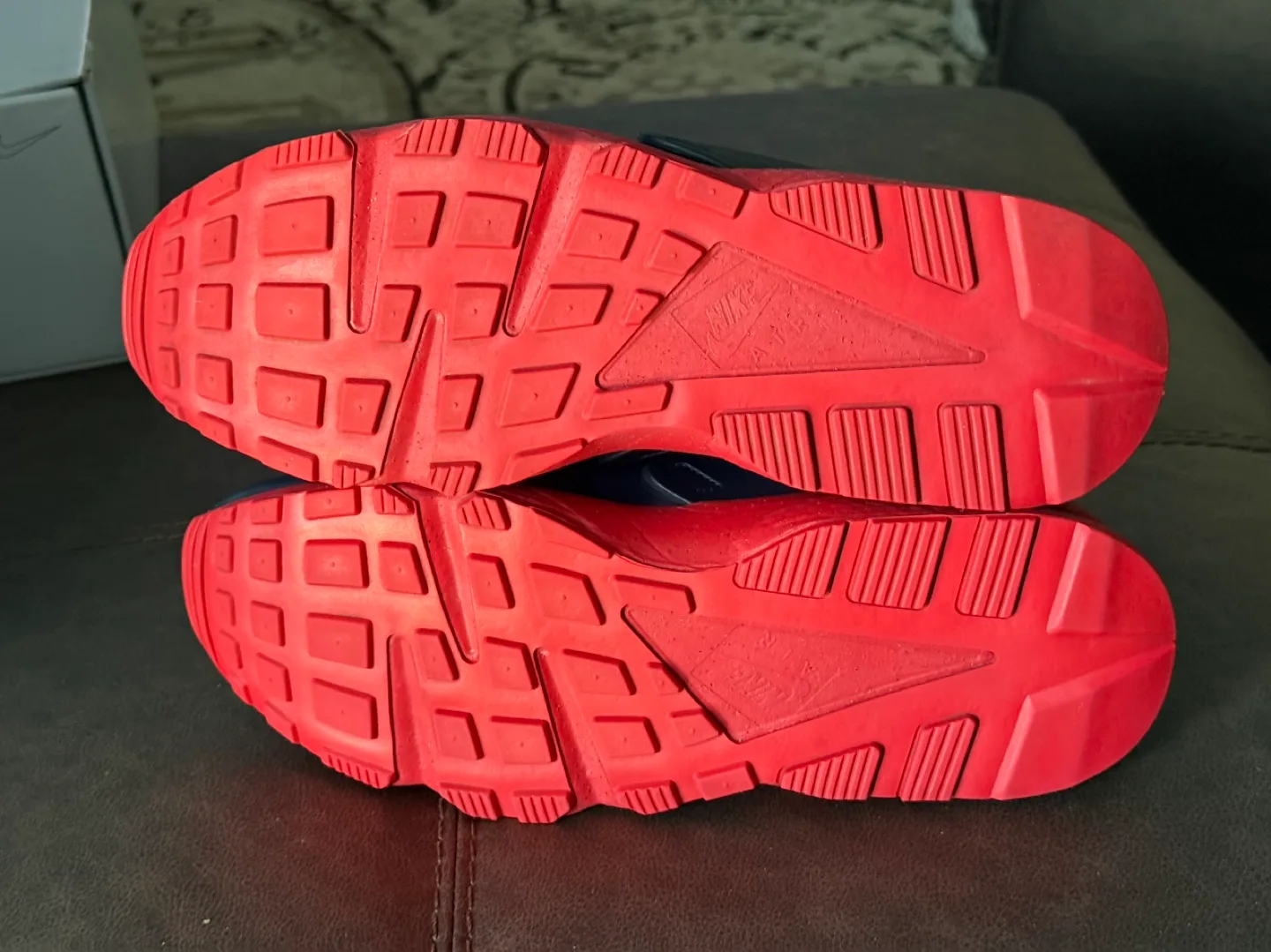 Nike Air Huarache Men's Size 13 Sneakers image indicator(6)