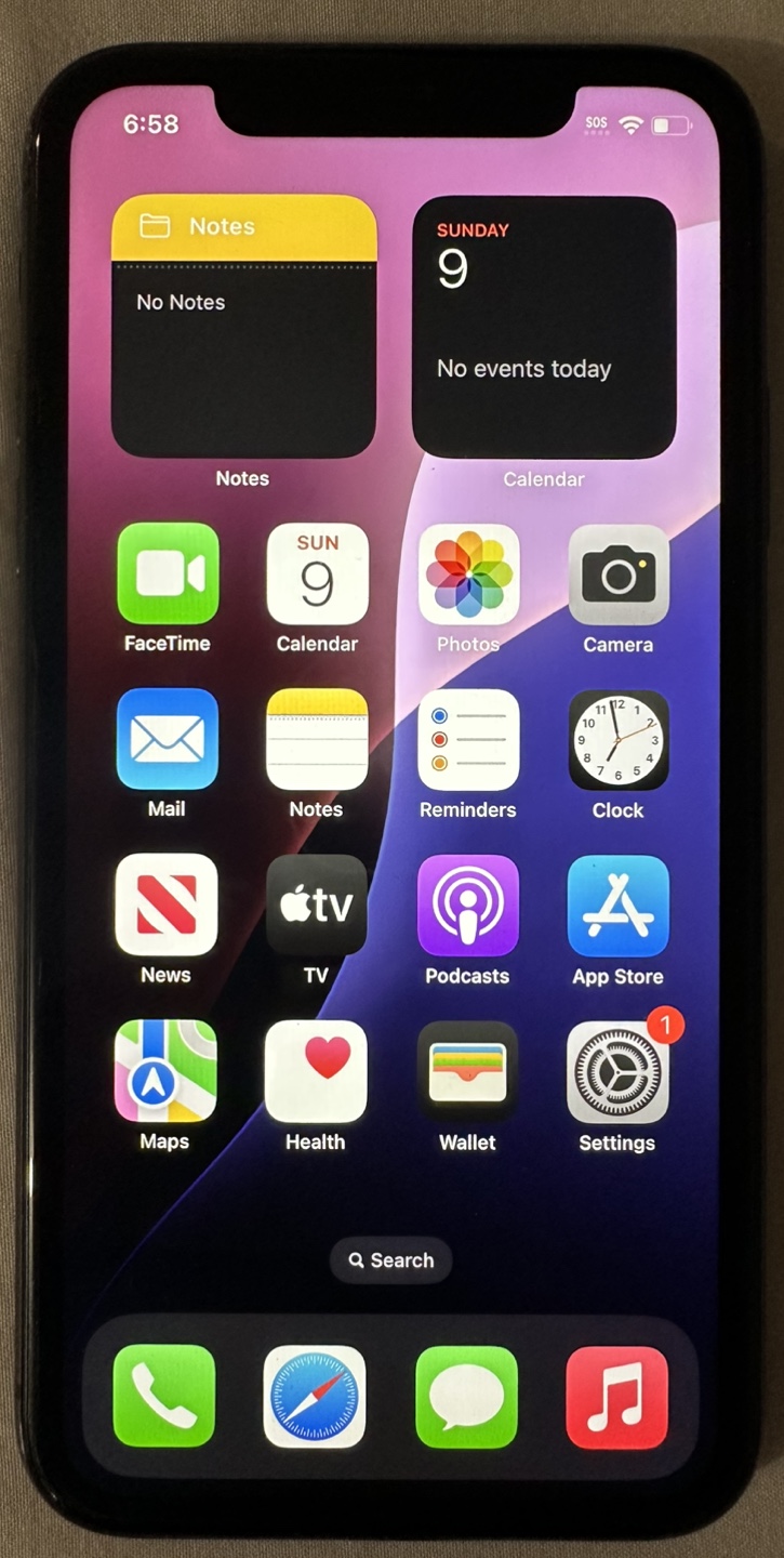 iPhone 11 - photo 3