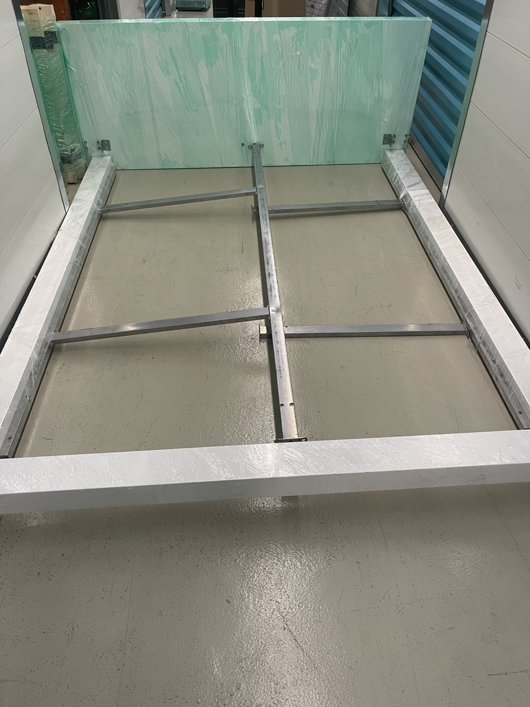 Modern Gloss & Metal Bed Frame - photo 3