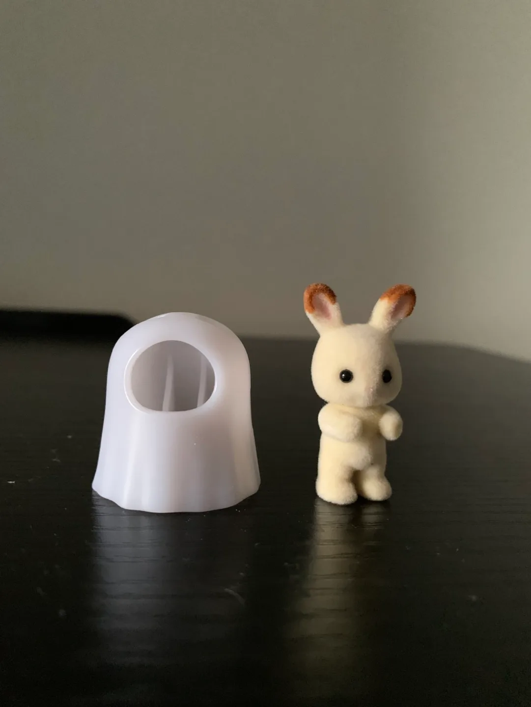 Calico critters Baby Rabbit ghost costume image indicator(3)