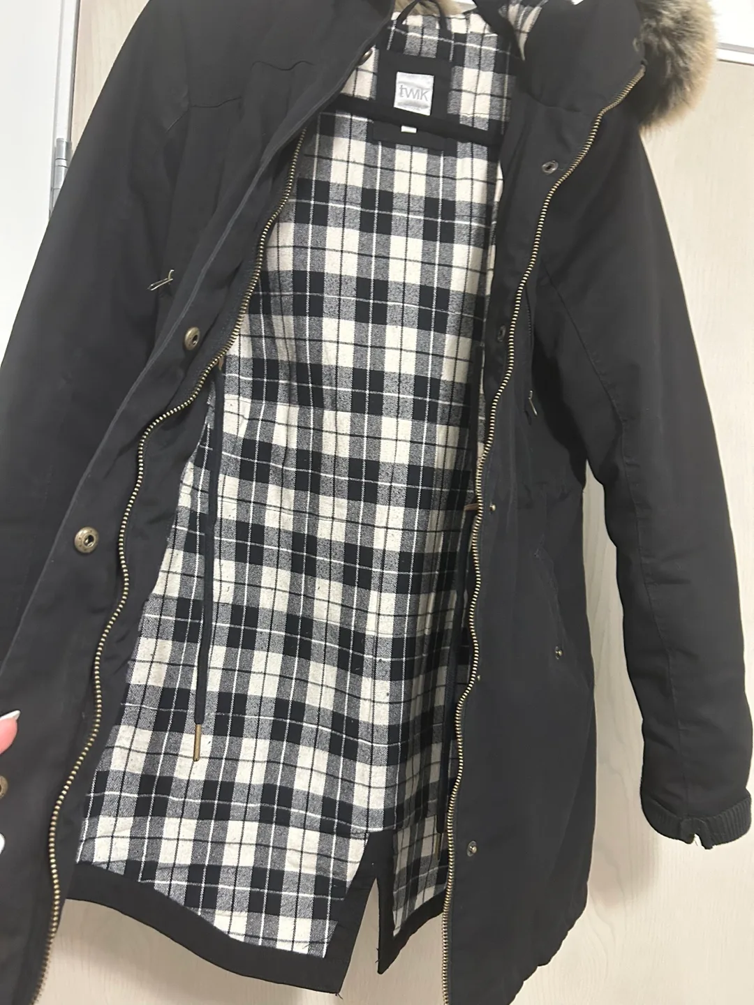 Twik Women's Black Winter Parka with Faux Fur Hood image indicator(5)