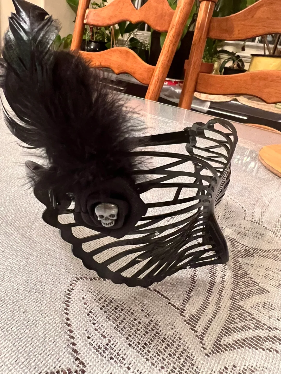 🥕Black Feather Mask with Skull Detail image indicator(4)