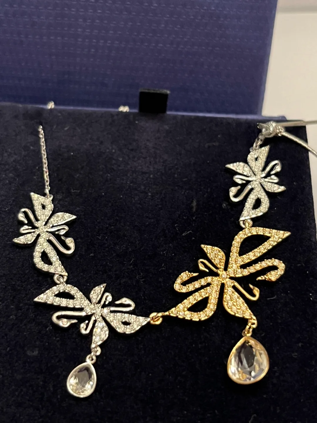 New Swarovski Silver and Gold Tone Necklace image indicator(2)