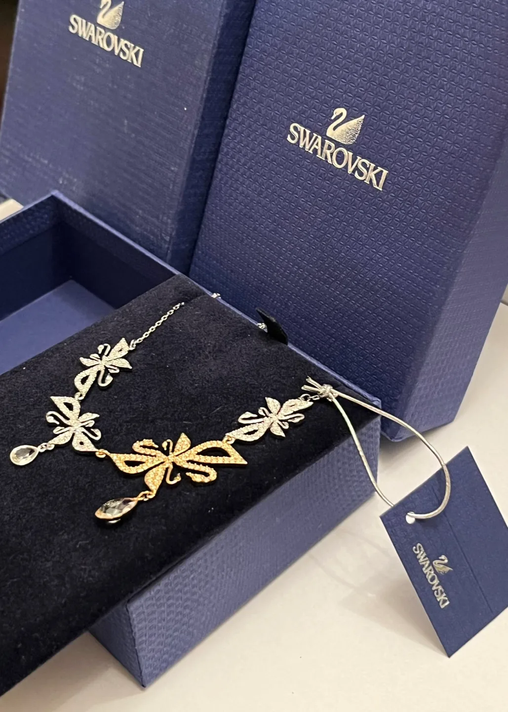 New Swarovski Silver and Gold Tone Necklace image indicator(3)