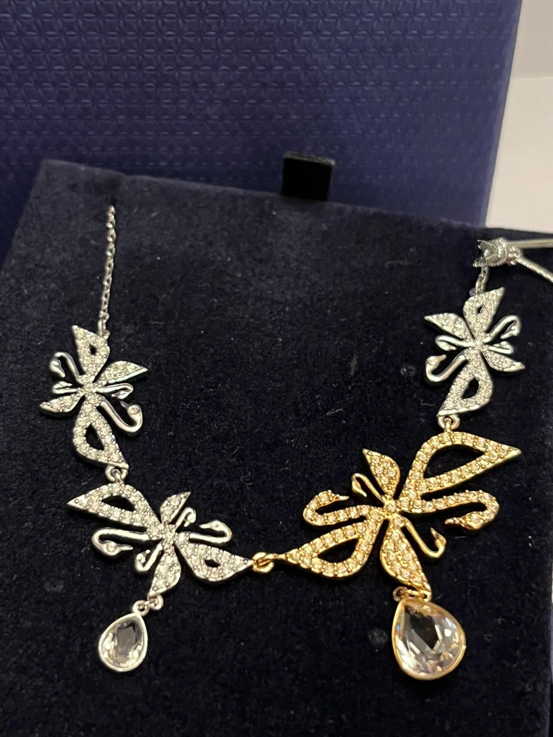 New Swarovski Silver and Gold Tone Necklace image indicator(7)