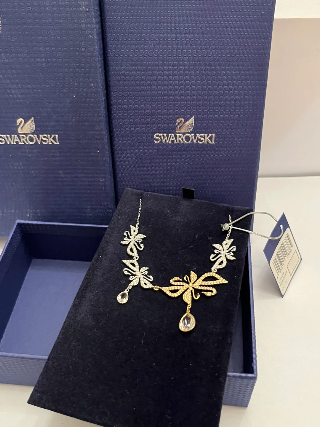 New Swarovski Silver and Gold Tone Necklace image indicator(9)