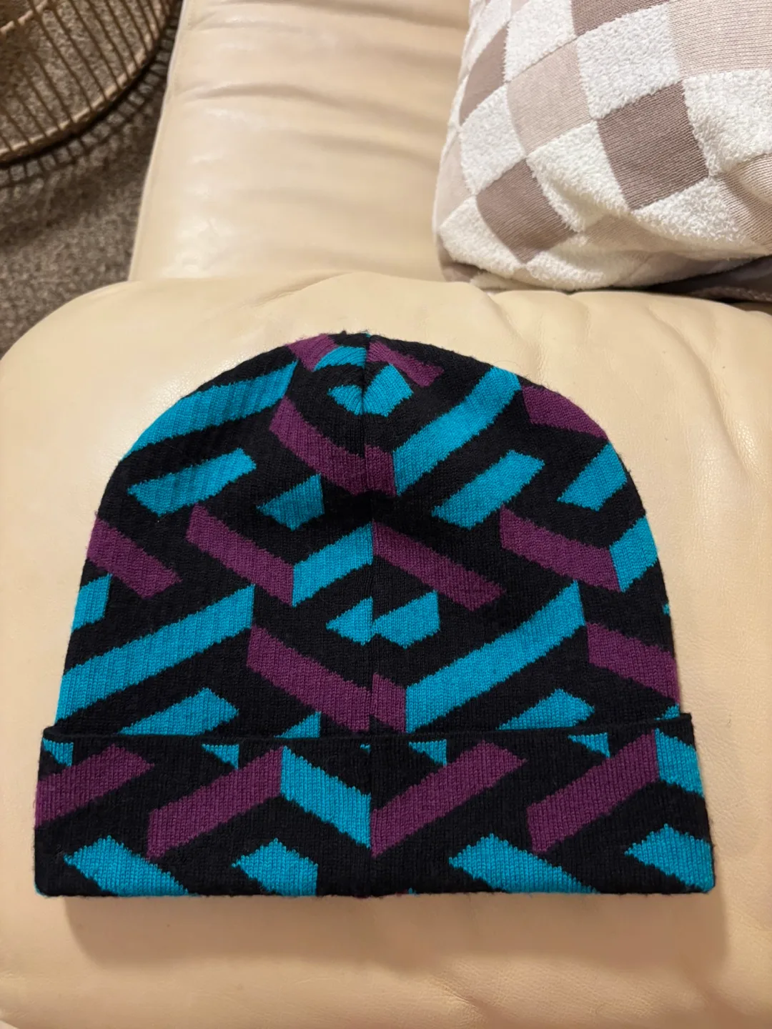 Versace La Greca Beanie image indicator(2)