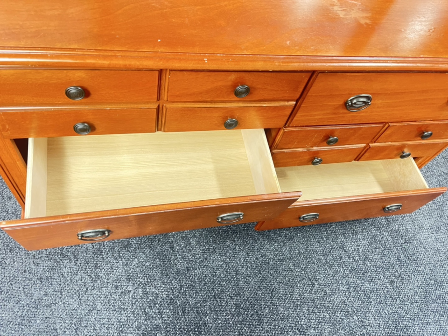Wooden dresser with mirror - photo 5