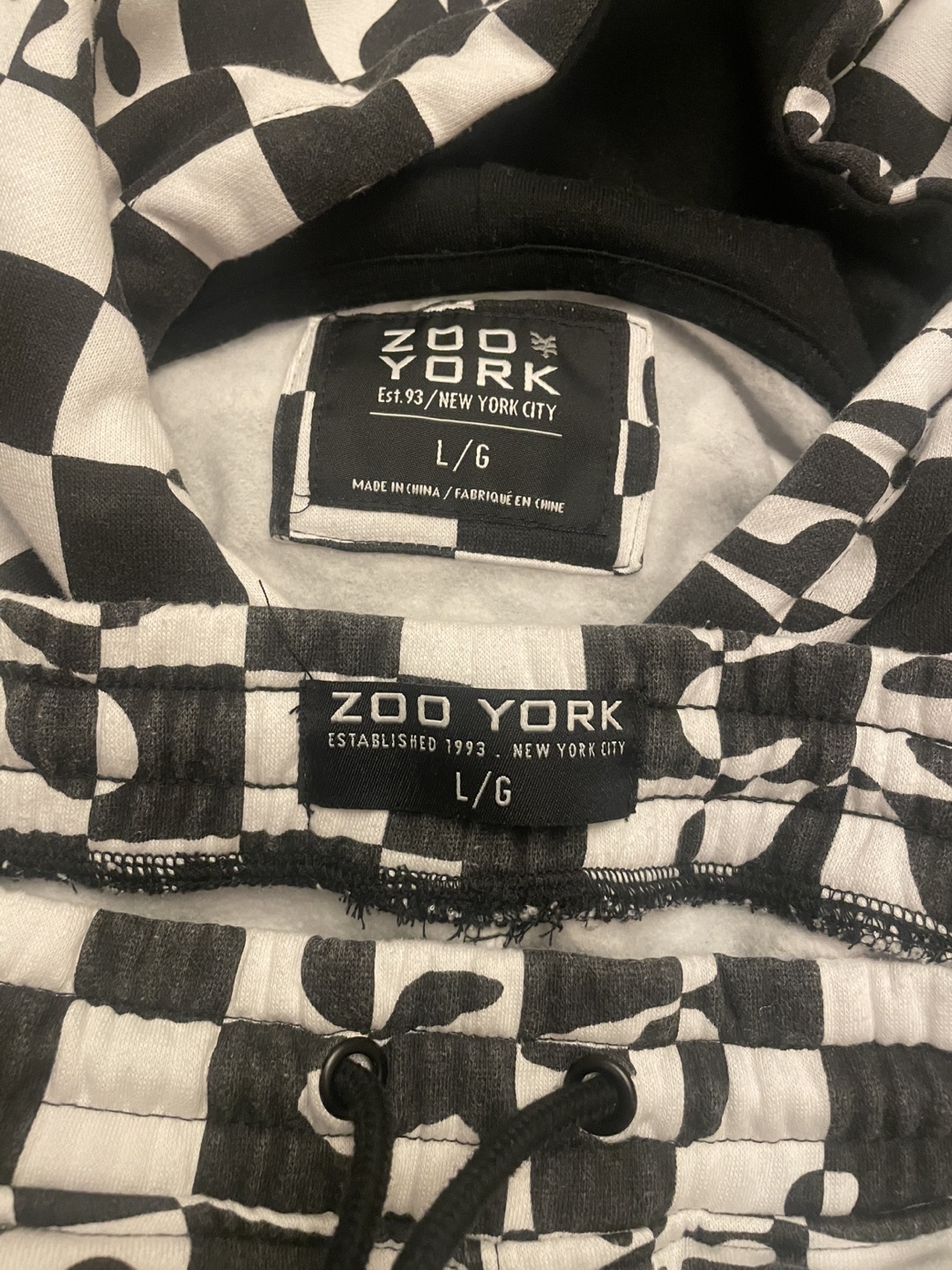 Zoo York Checkered Hoodie and Joggers Set - photo 2