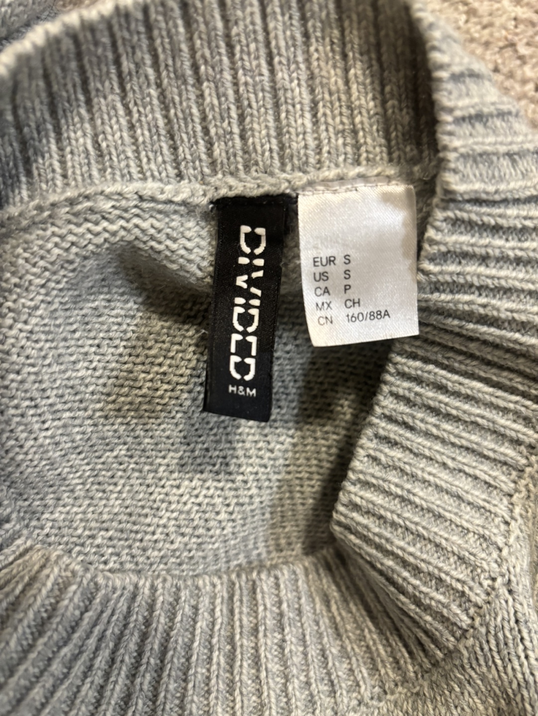 Grey H&M Divided Knit Sweater - Size Small - photo 3