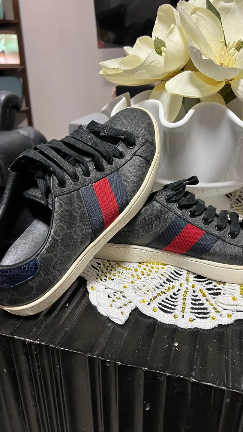 Gucci Ace Embroidered Sneakers image indicator(2)