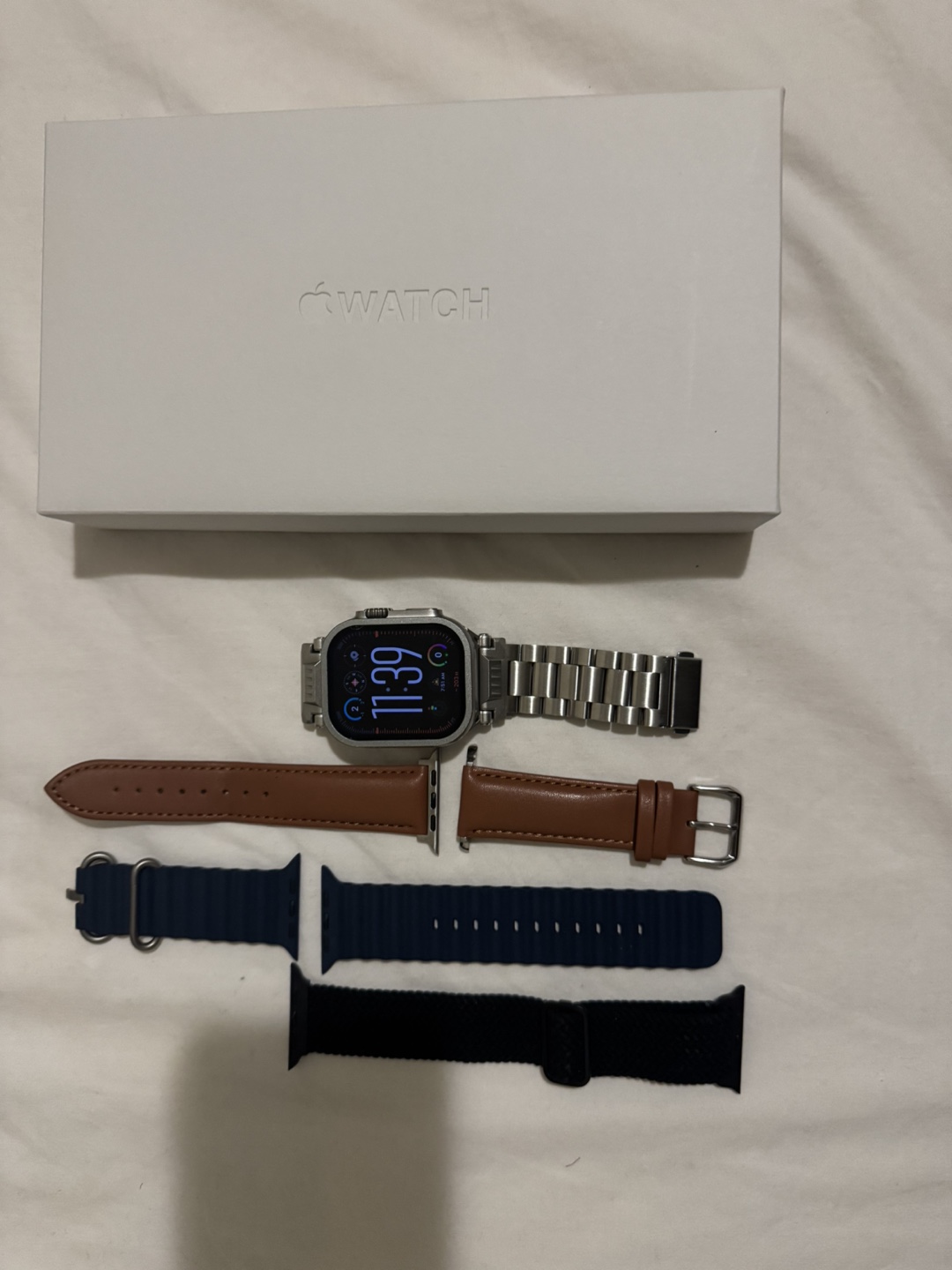 Apple Watch Ultra 2 with extra bands - photo 2