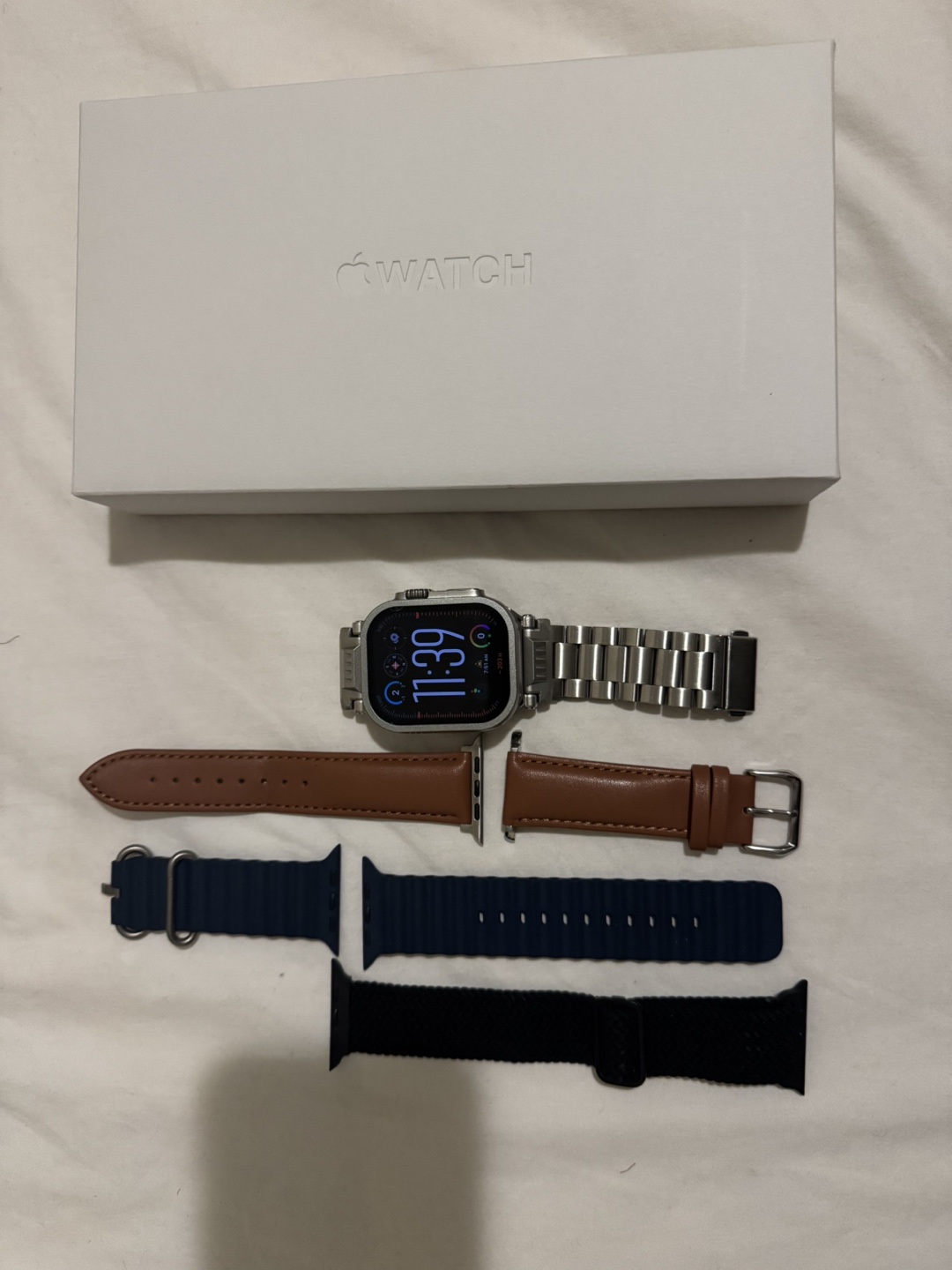 Apple Watch Ultra 2 with extra bands - photo 3
