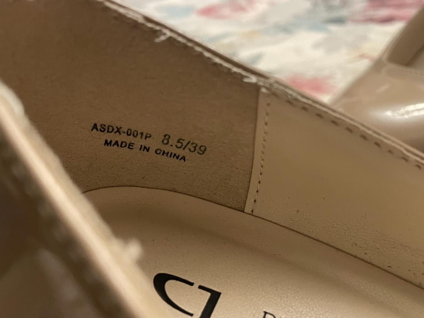 CL by Laundry Women's Beige Wedge Heels - Size 8.5 - photo 4