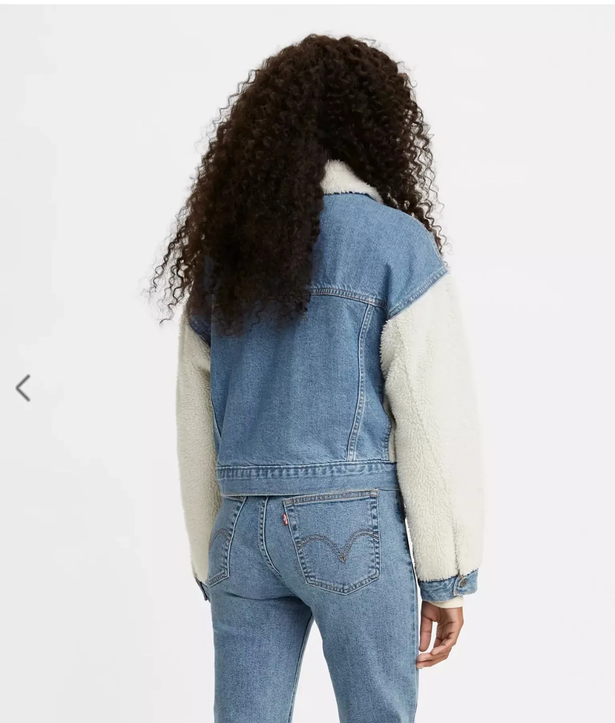 NEW Levi's Women's Cropped Sherpa Crop Denim Jacket XS image indicator(2)